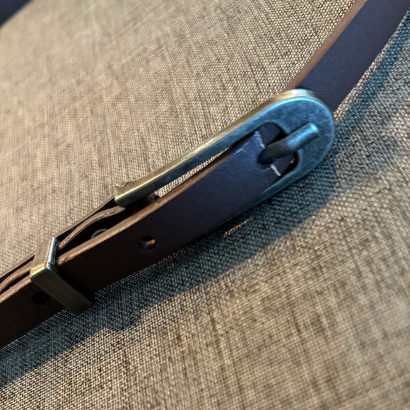 Cabi skinny brown leather belt size S. - Picture 2 of 3